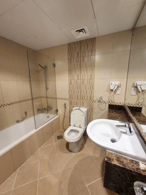 Apartamento Triplux Homes Near By Insurance Market Metro Station