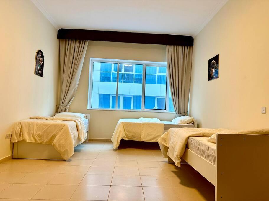 Appartement Triplux Homes Near By Insurance Market Metro Station Dubai